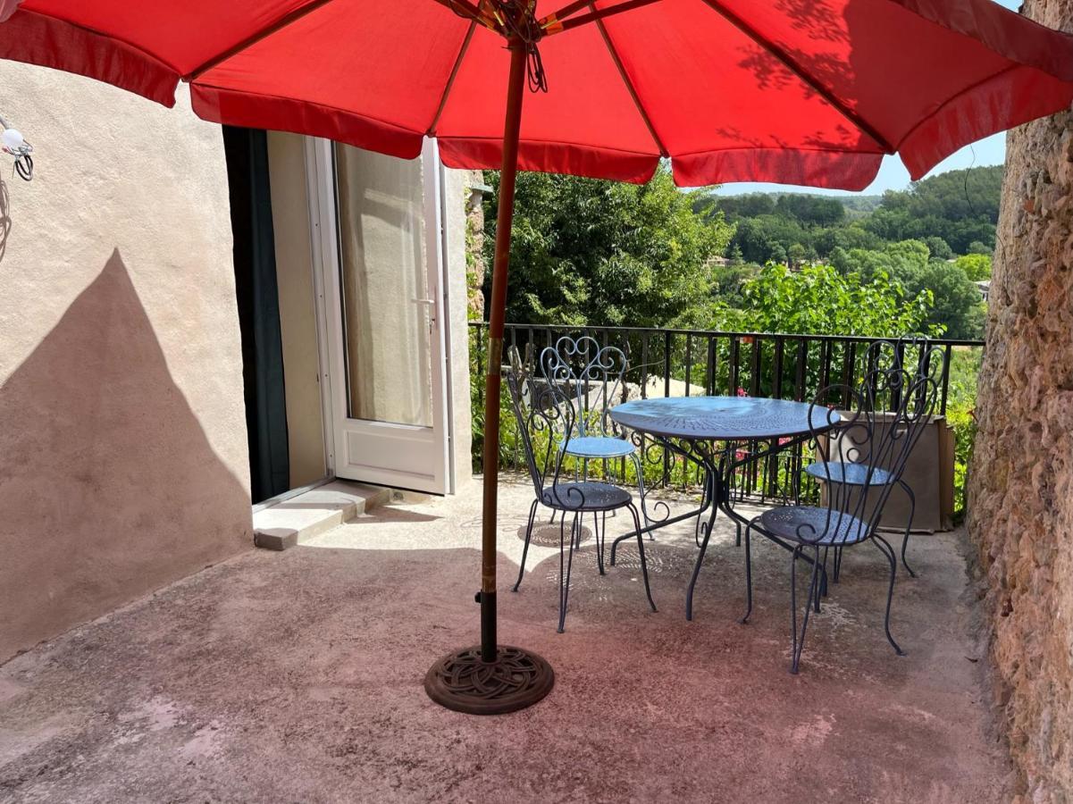 La Parenthese Du Var - Gite Avec Grande Terrasse Vue Sur Piscine Saint-Antonin-du-Var Luaran gambar