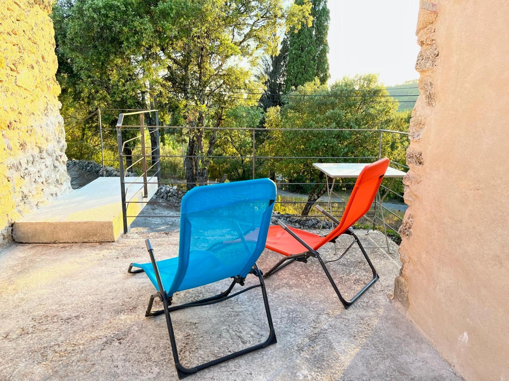 La Parenthese Du Var - Gite Avec Grande Terrasse Vue Sur Piscine Saint-Antonin-du-Var Luaran gambar